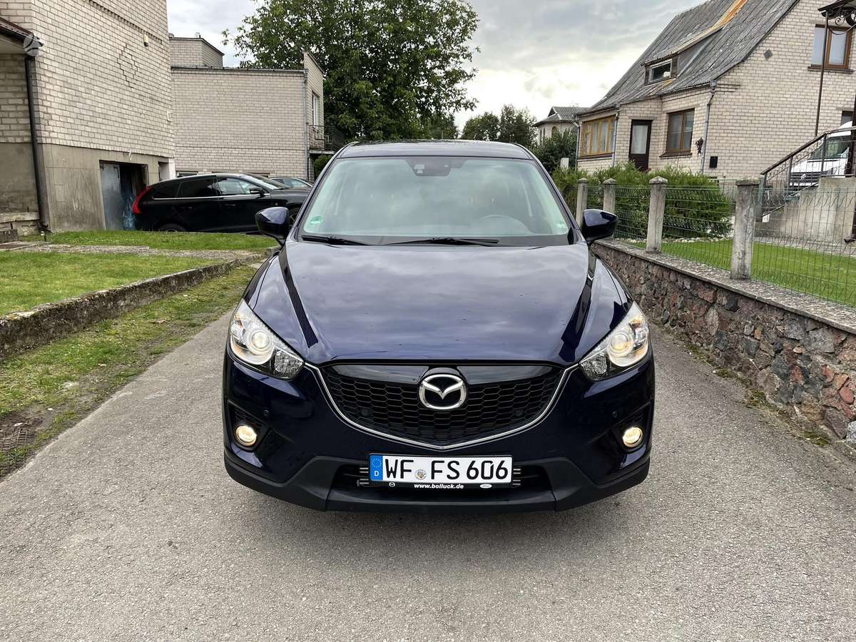 Mazda CX-5, 2.2 l., off-road / crossover