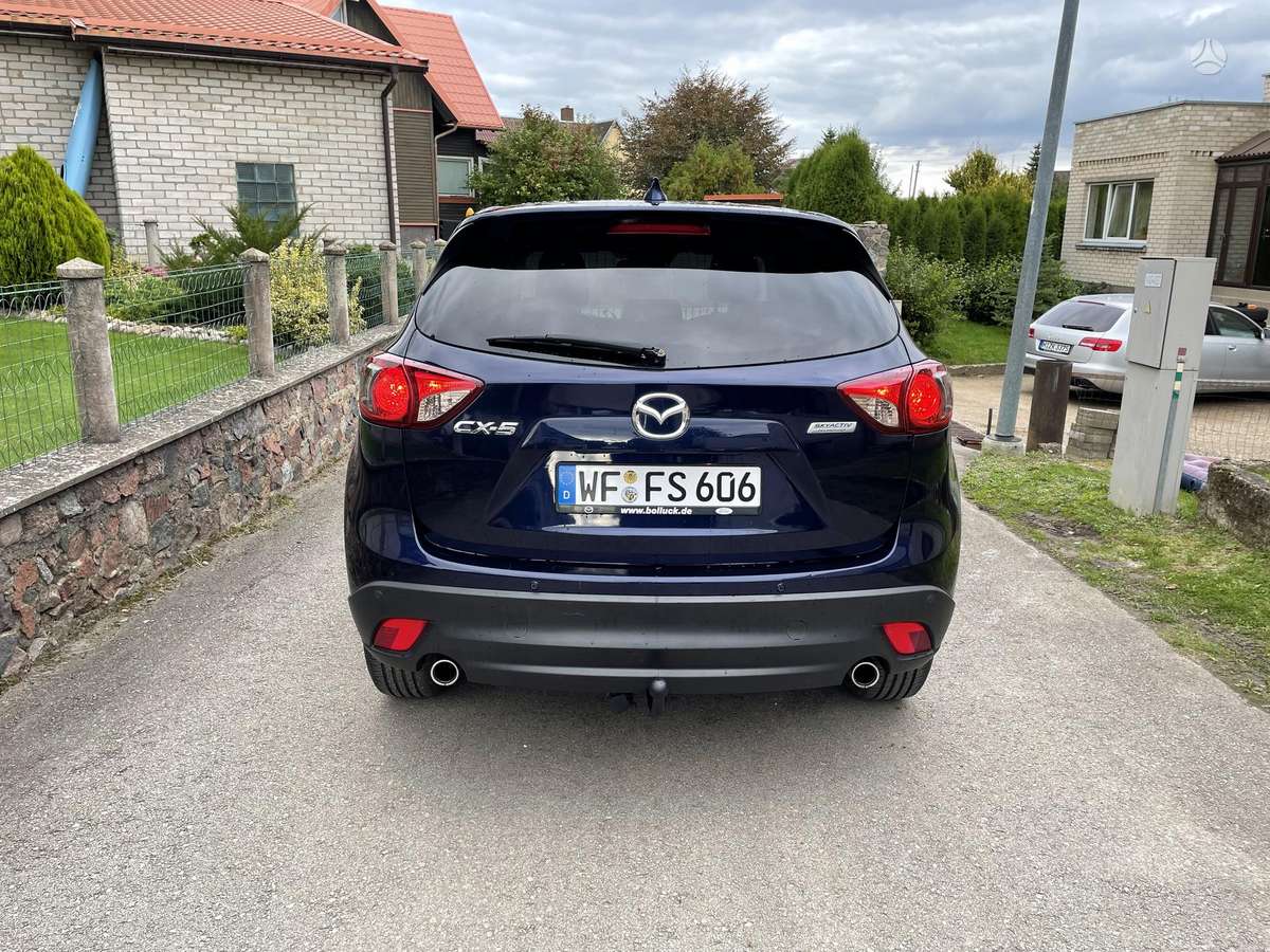 Mazda CX-5, 2.2 l., off-road / crossover
