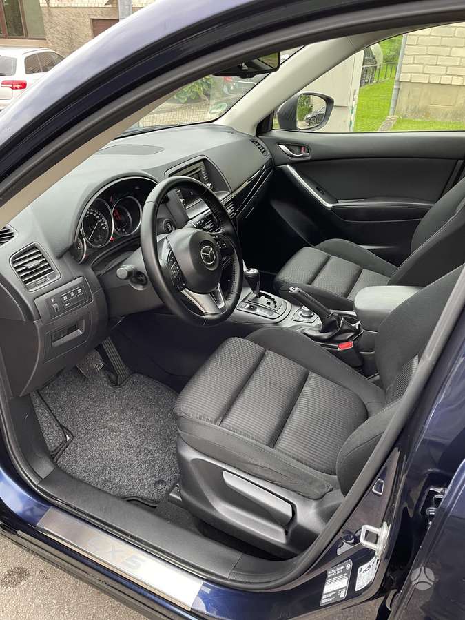 Mazda CX-5, 2.2 l., off-road / crossover