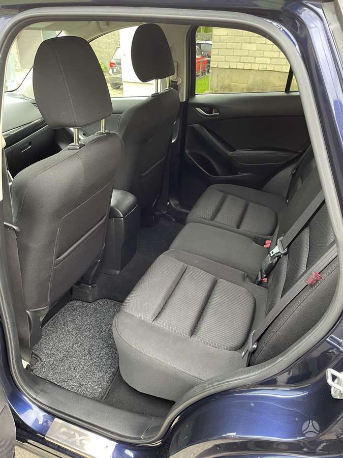 Mazda CX-5, 2.2 l., off-road / crossover