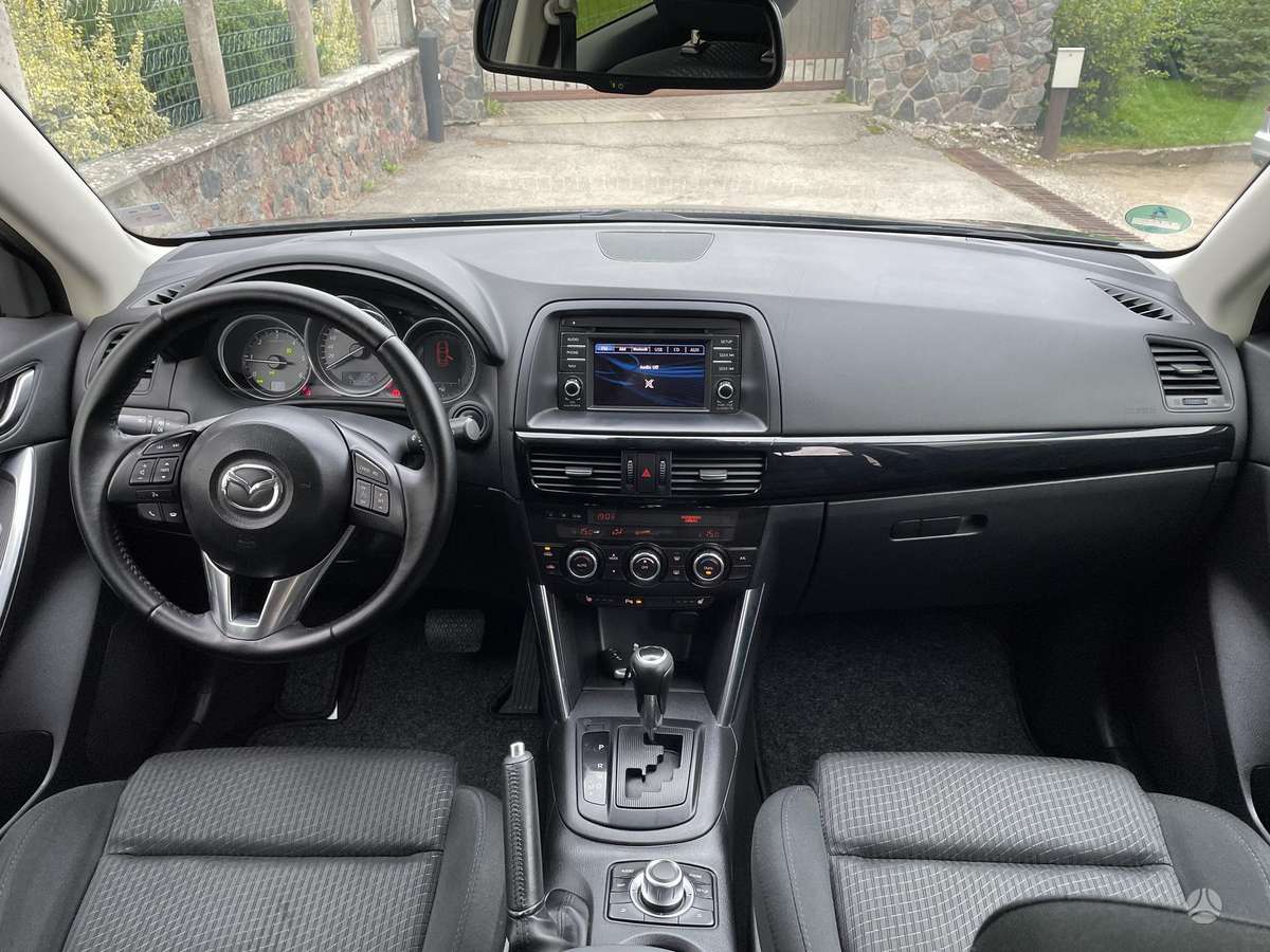Mazda CX-5, 2.2 l., off-road / crossover