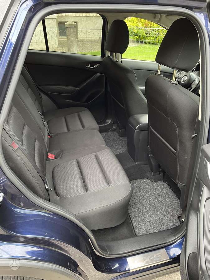 Mazda CX-5, 2.2 l., off-road / crossover