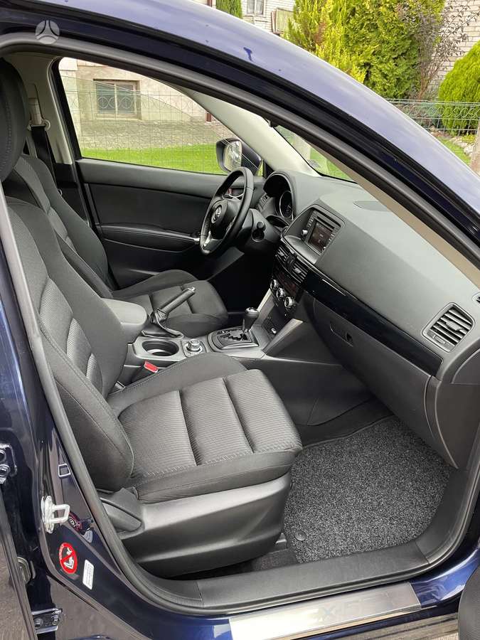 Mazda CX-5, 2.2 l., off-road / crossover