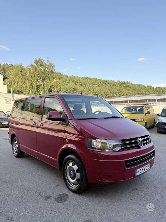 Volkswagen Caravelle - 1