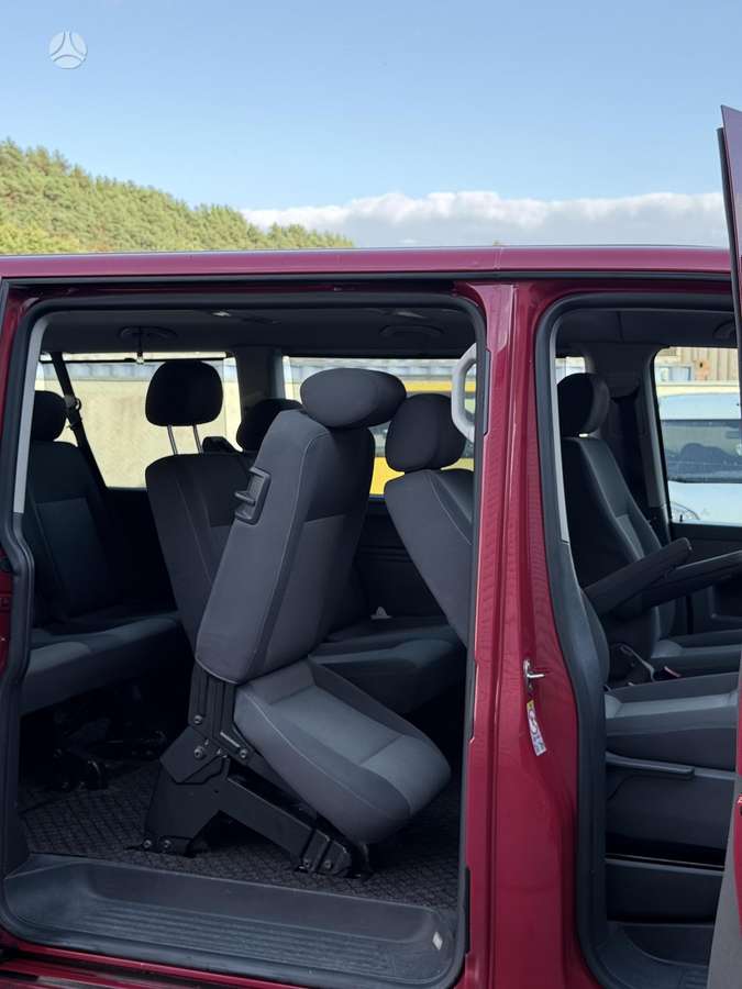 Volkswagen Caravelle - 4