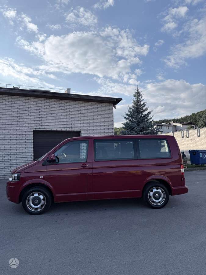 Volkswagen Caravelle - 8
