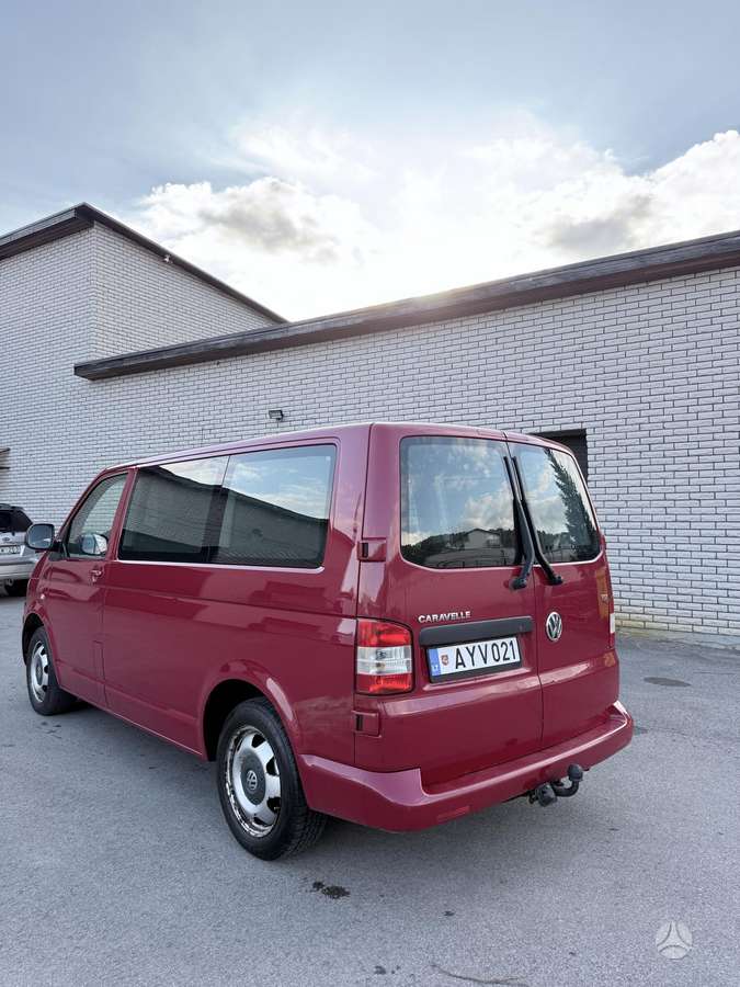Volkswagen Caravelle - 11