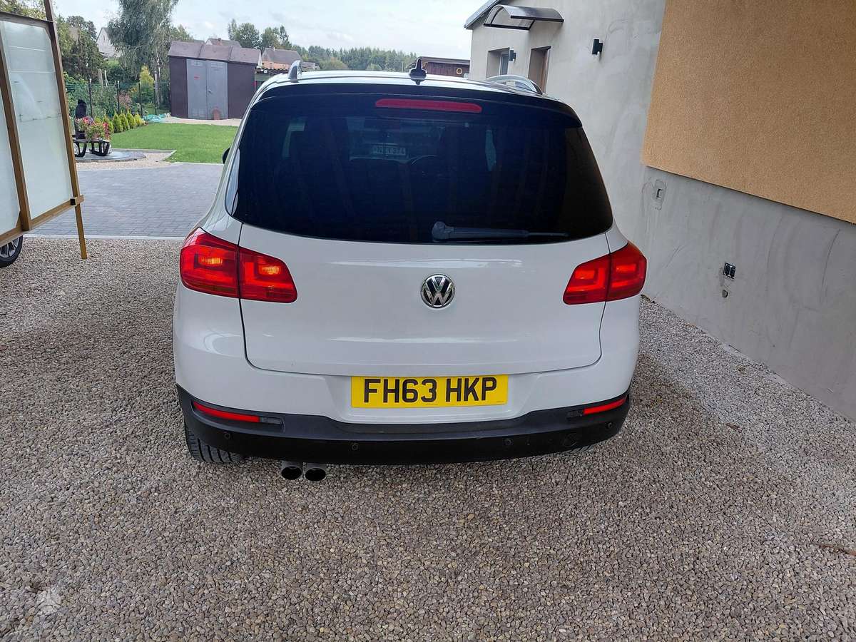 Volkswagen Tiguan - 5