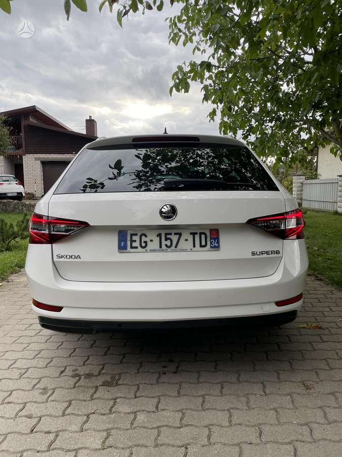 Škoda Superb - 5
