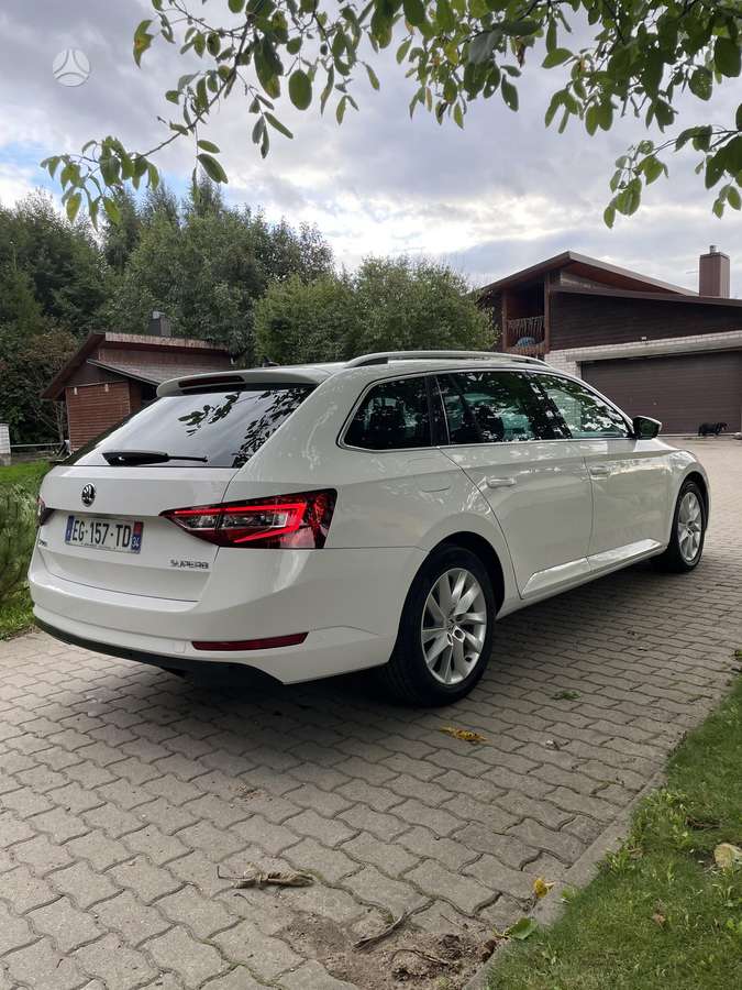 Škoda Superb - 6