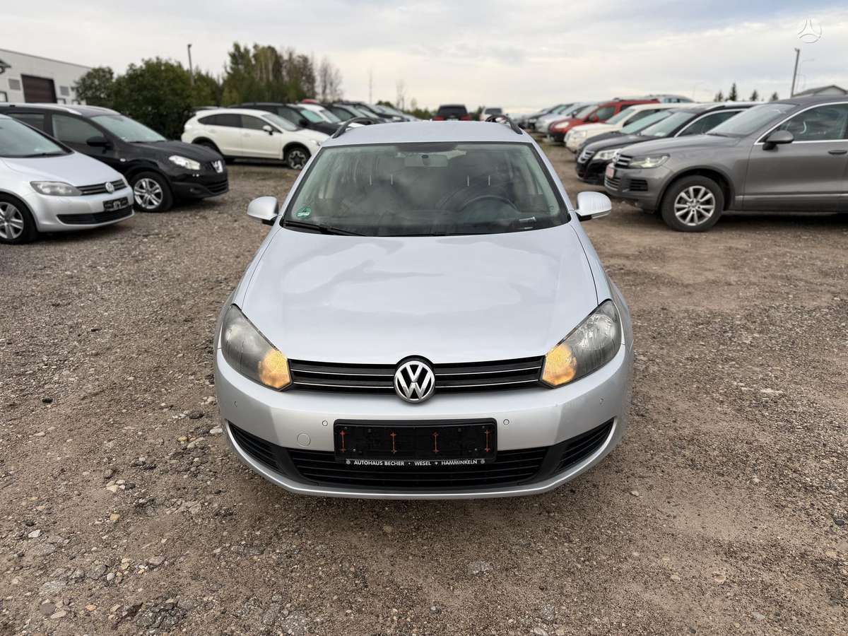 Volkswagen Golf - 2