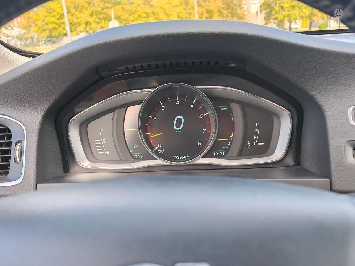 Volvo S60 - 3