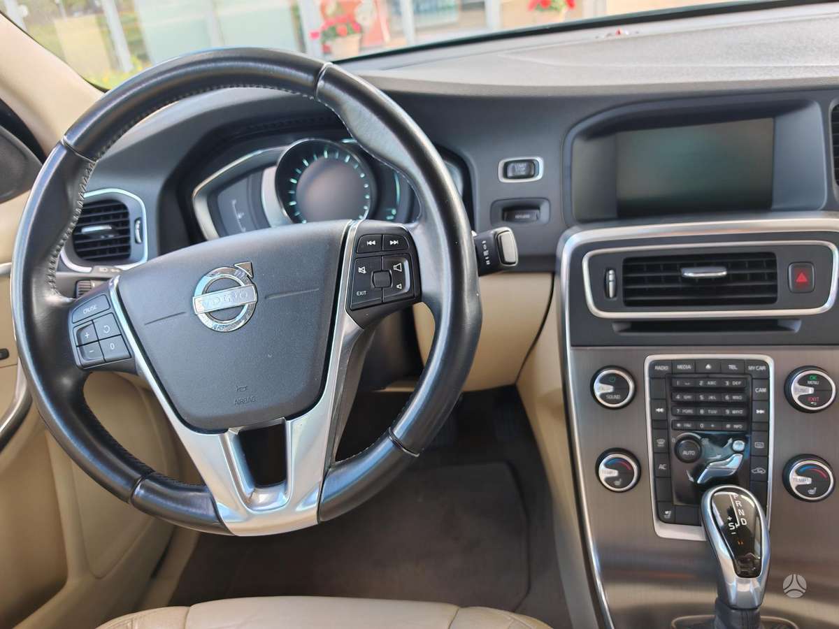 Volvo S60 - 4