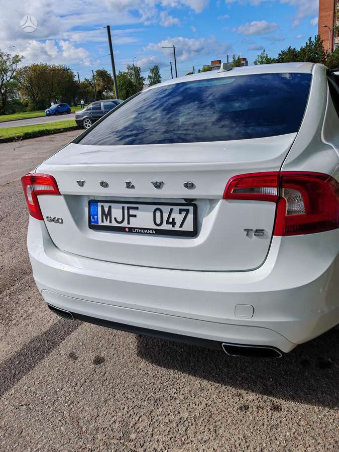 Volvo S60 - 9