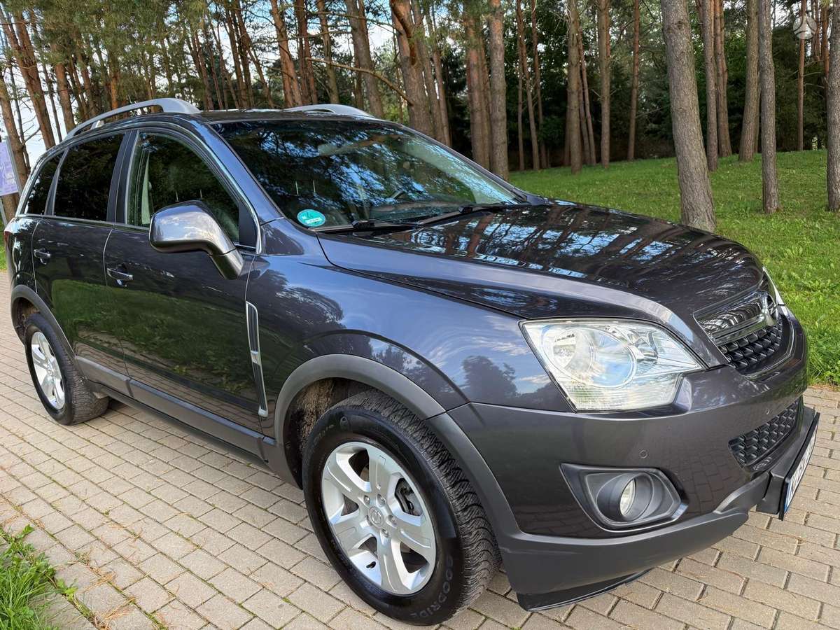 Opel Antara, 2.2 l., off-road / crossover