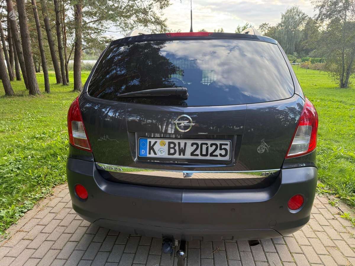 Opel Antara, 2.2 l., off-road / crossover