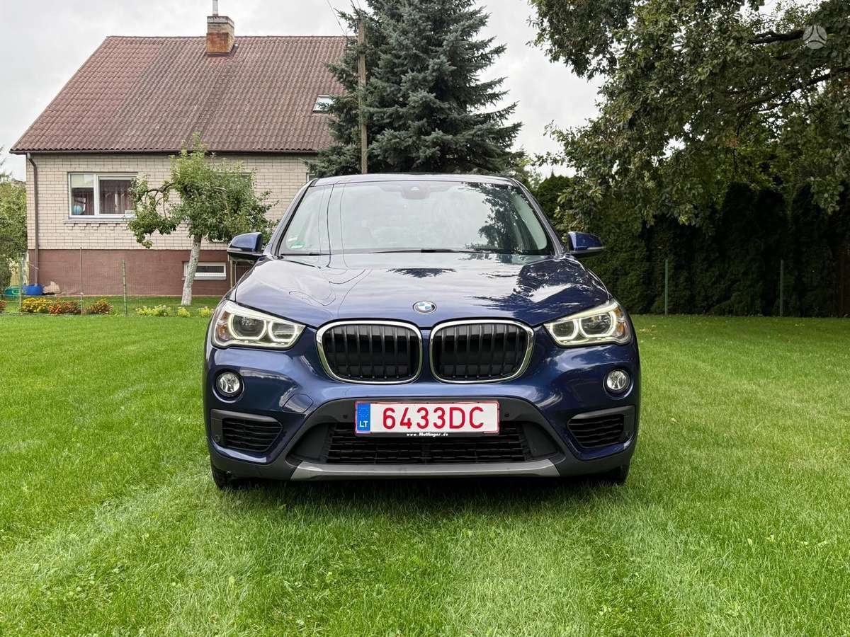 BMW X1, 2.0 l., Минивэн