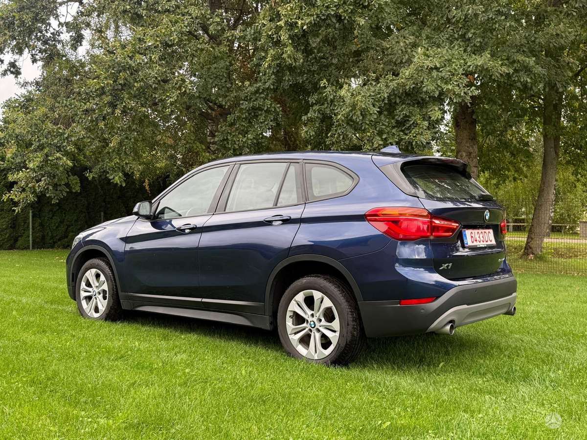 BMW X1, 2.0 l., Минивэн