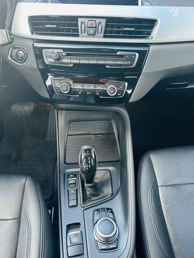 BMW X1, 2.0 l., Минивэн