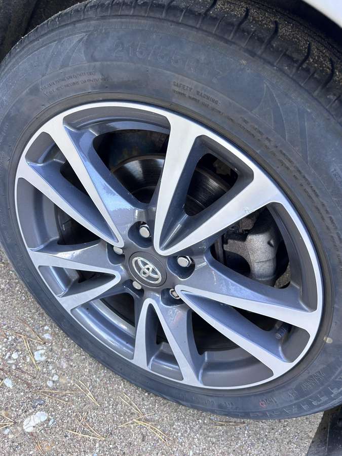 Toyota Avensis - 6