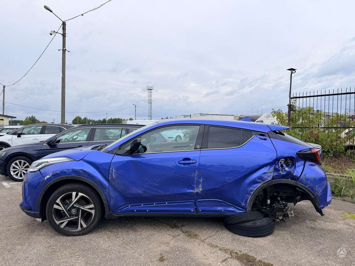 Toyota C-HR - 2