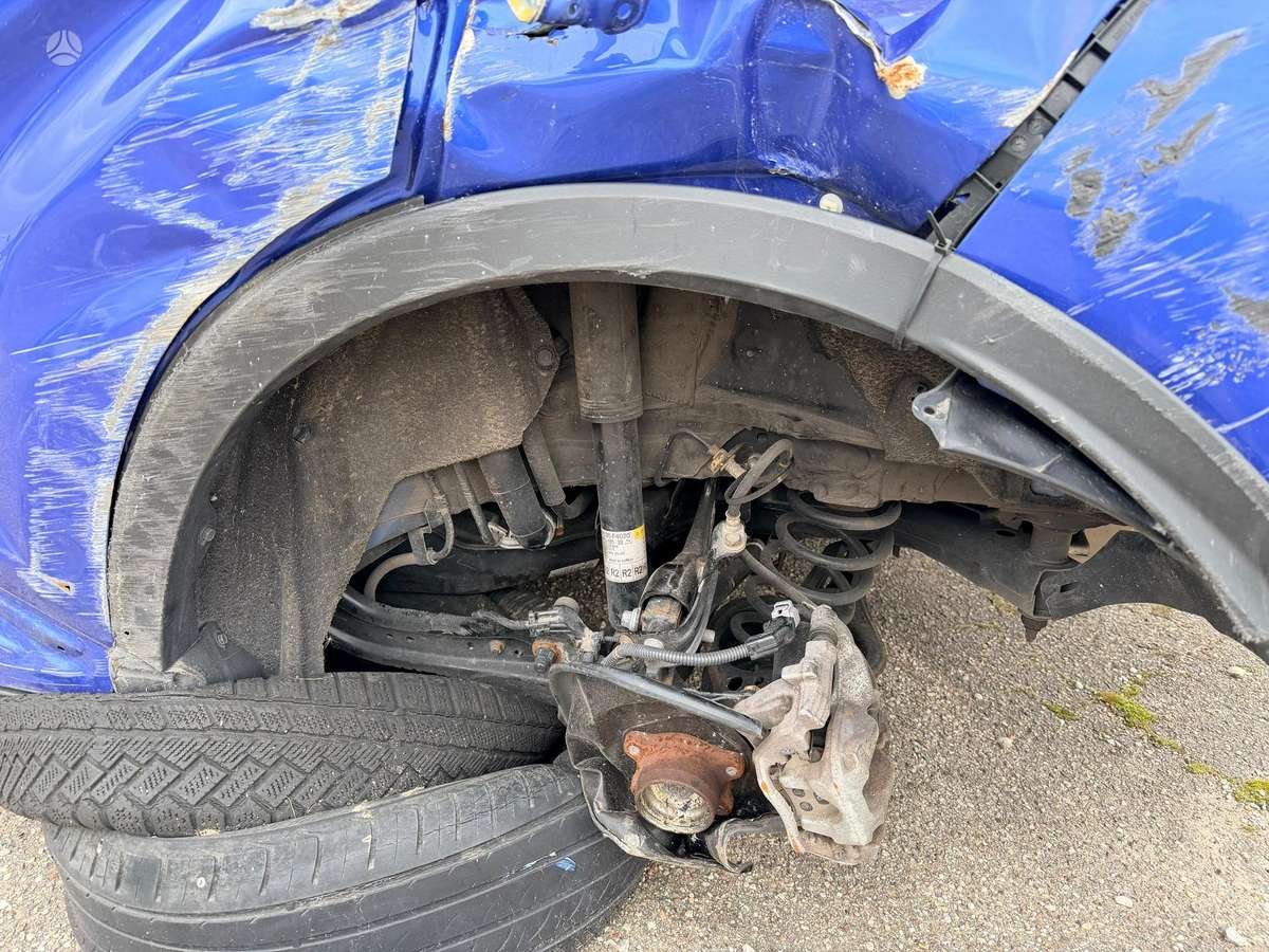 Toyota C-HR - 4