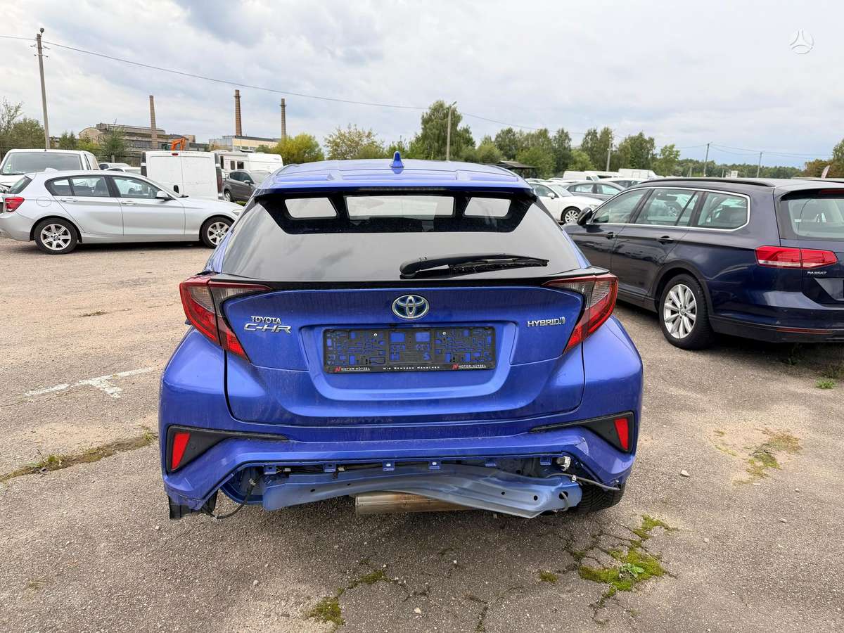 Toyota C-HR - 8