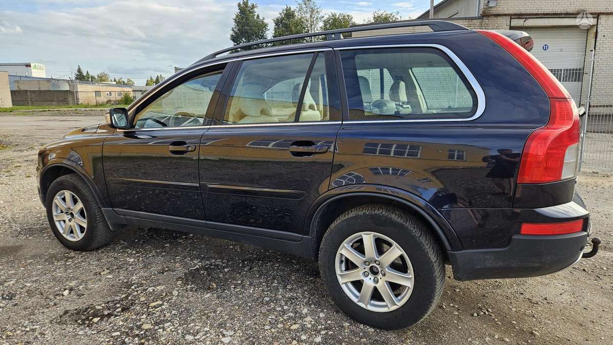 Volvo XC90 - 10