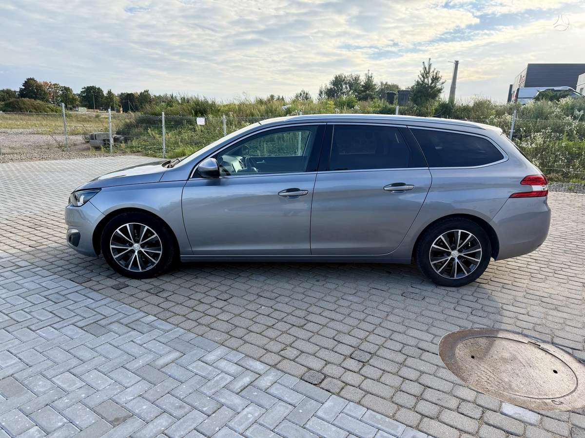 Peugeot 308 - 3