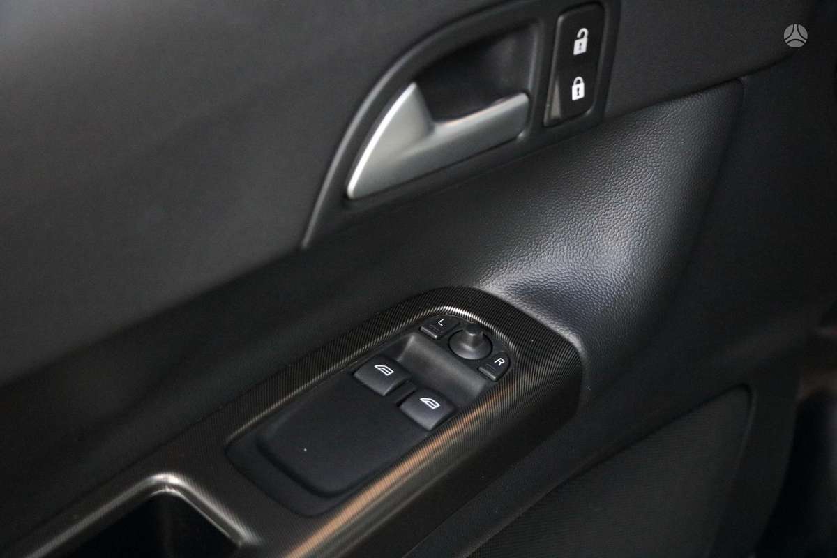 Volvo C30, 1.6 l., Хэтчбек