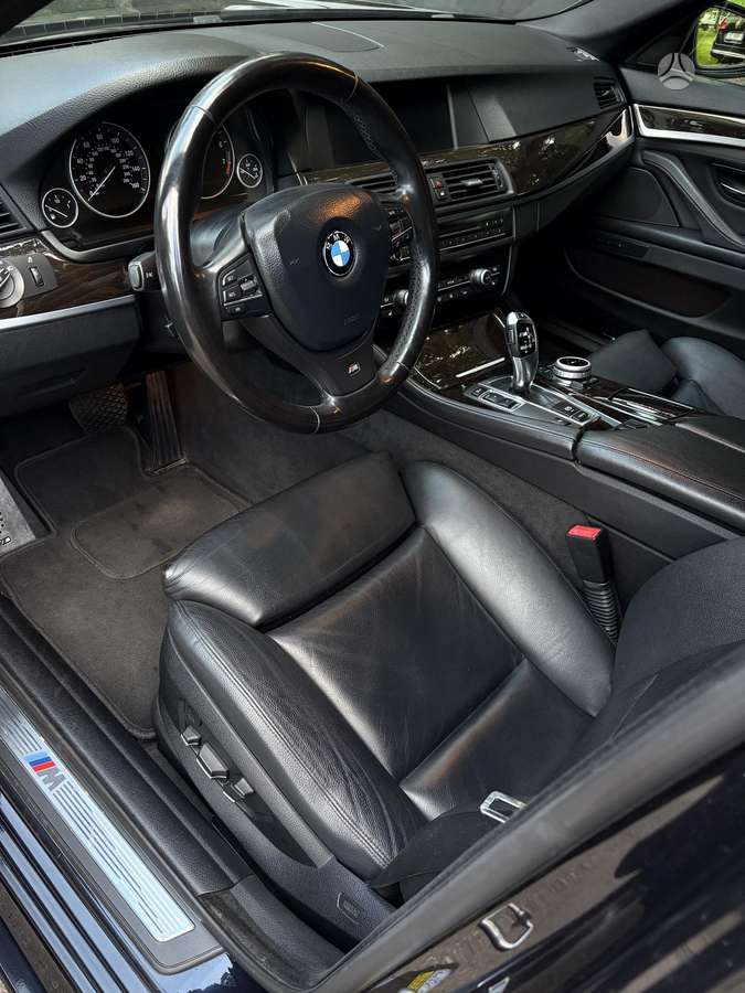 BMW 528, 3.0 l., Седан