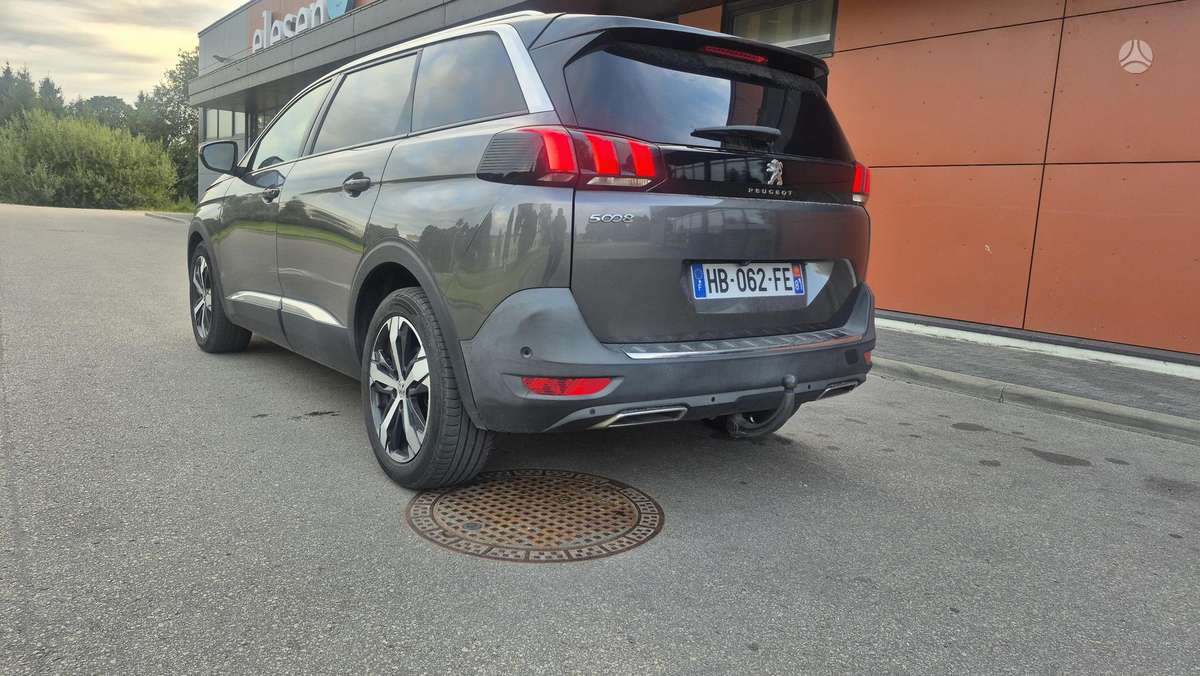 Peugeot 5008 - 5
