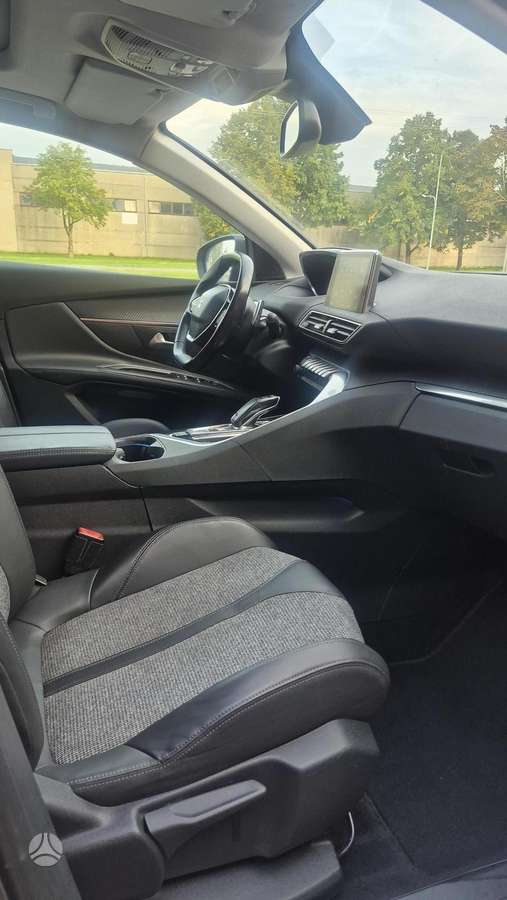 Peugeot 5008 - 6