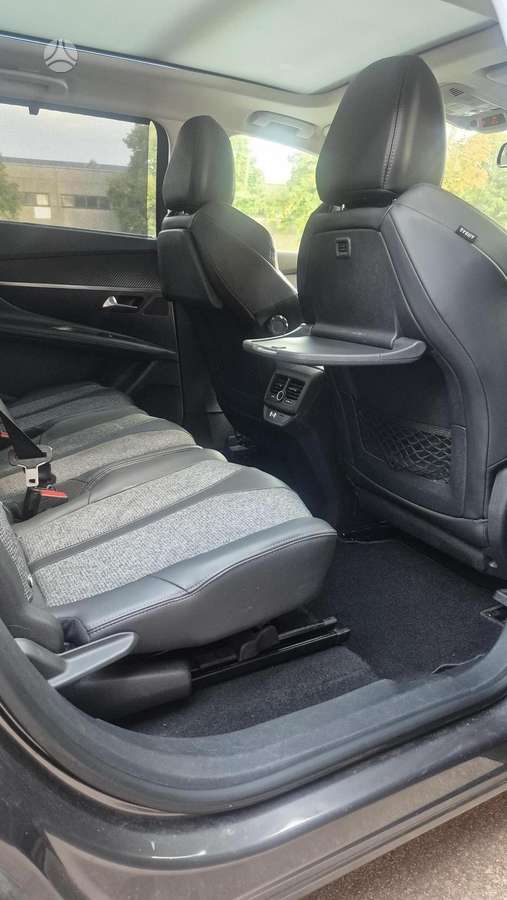 Peugeot 5008 - 9