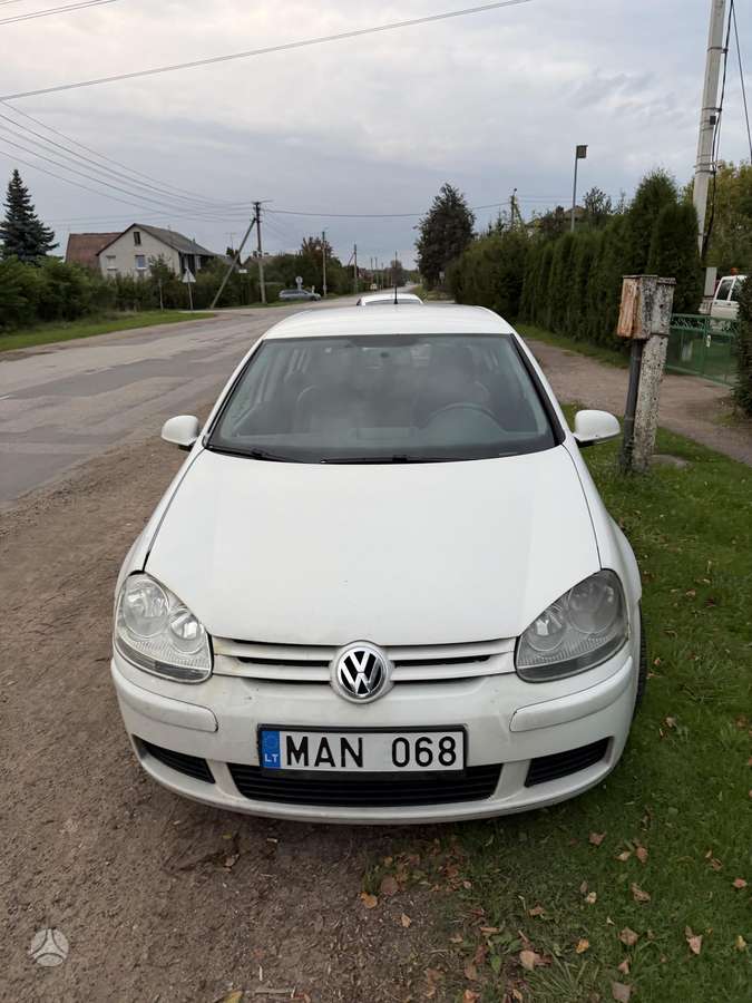 Volkswagen Golf - 2