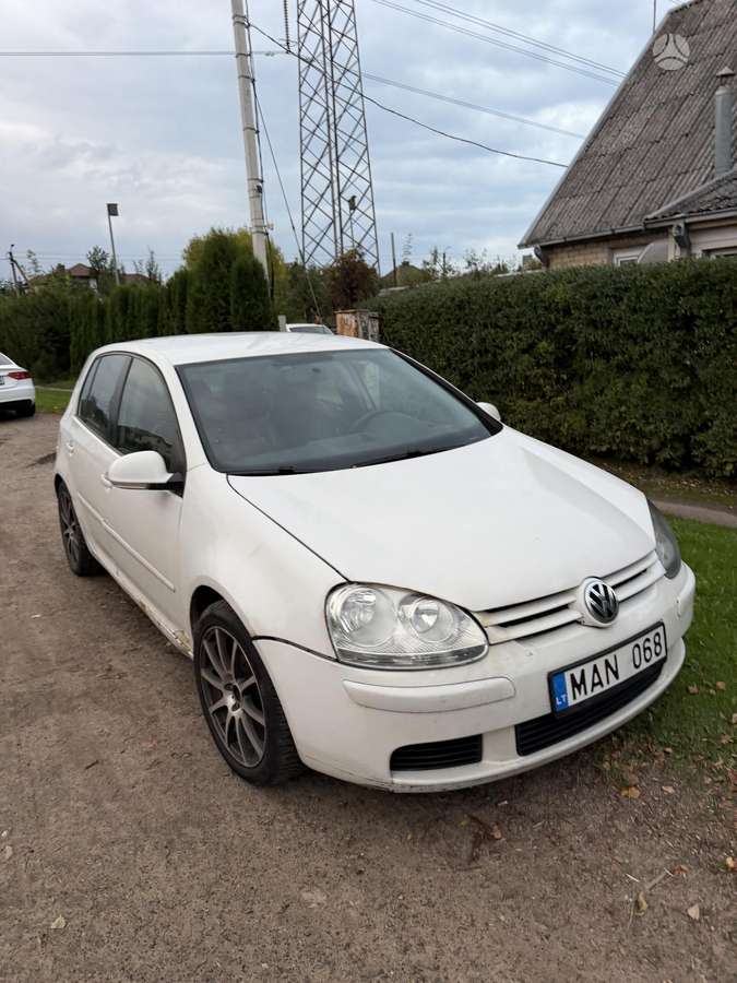 Volkswagen Golf - 3