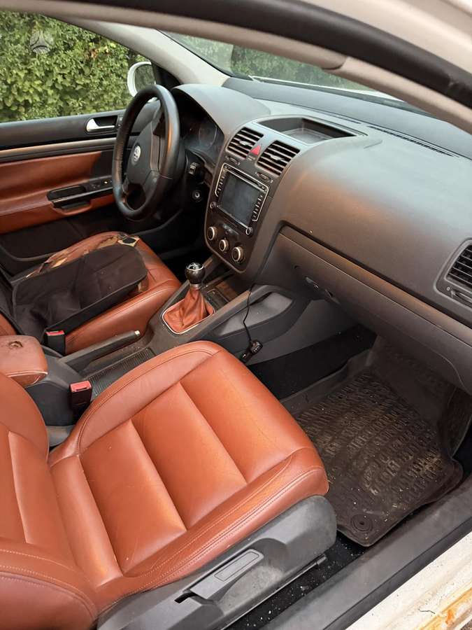 Volkswagen Golf - 7