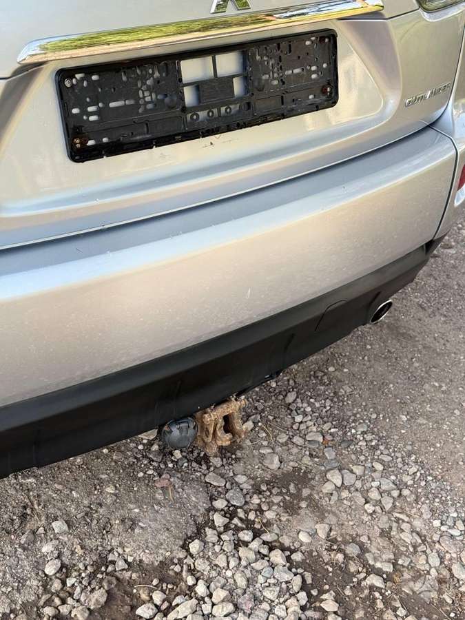 Mitsubishi Outlander - 12