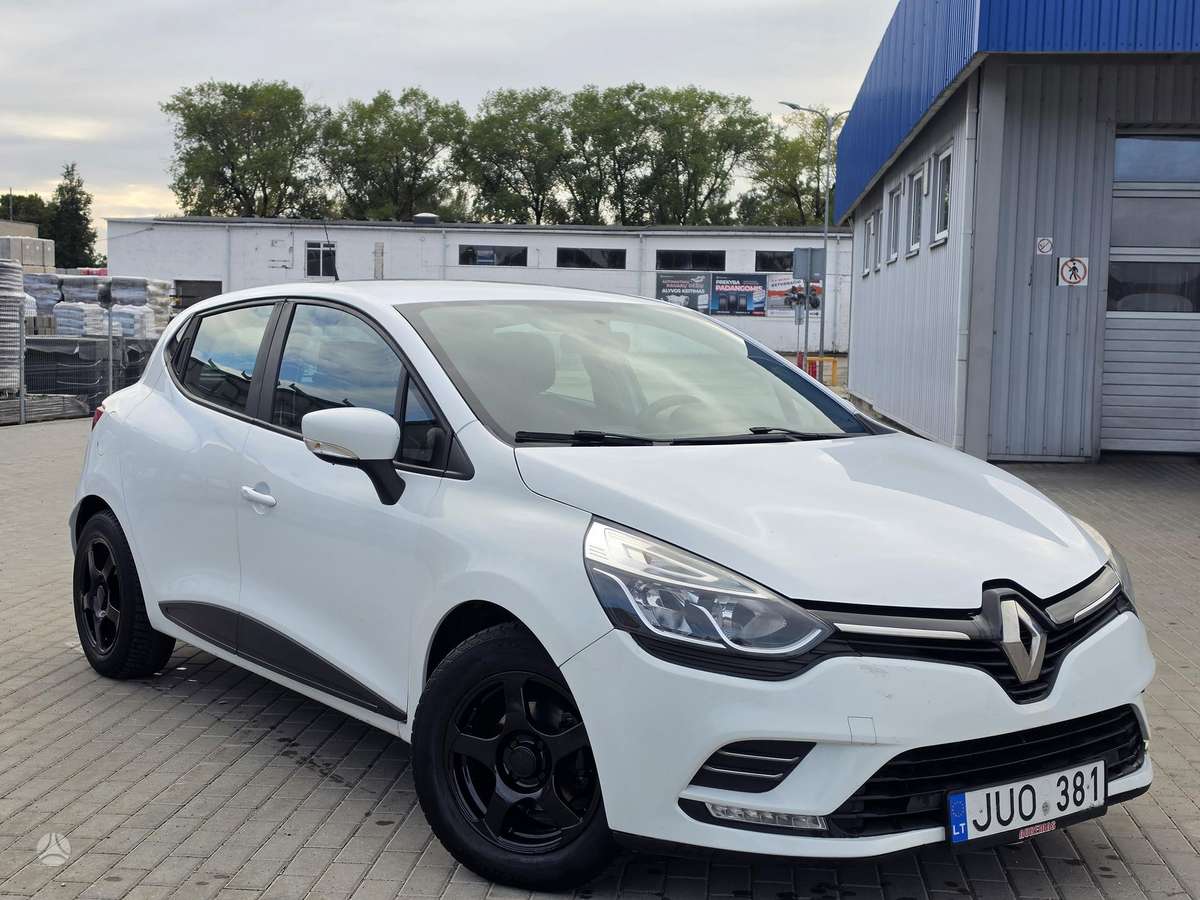 Renault Clio - 1