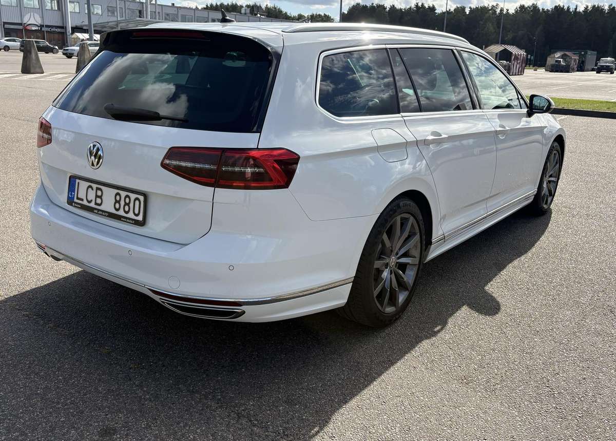 Volkswagen Passat - 3
