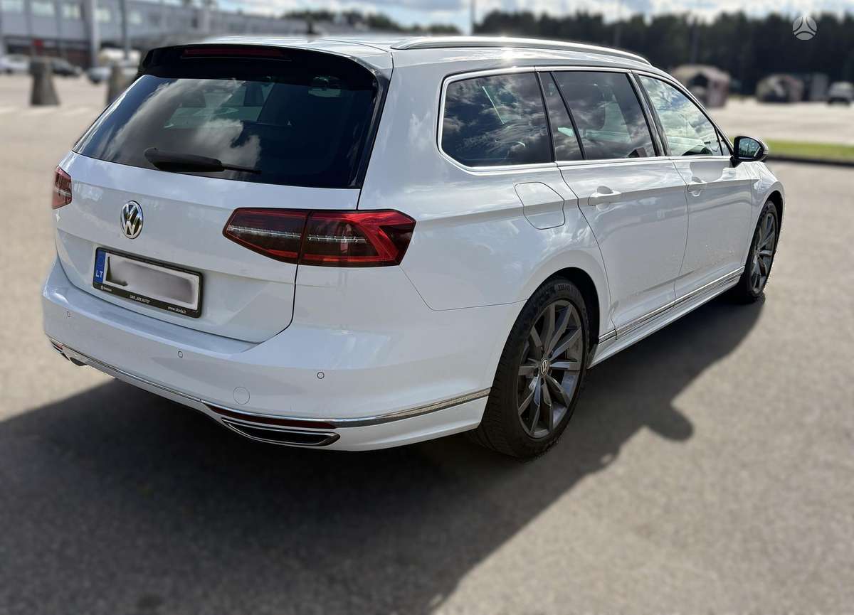 Volkswagen Passat - 5