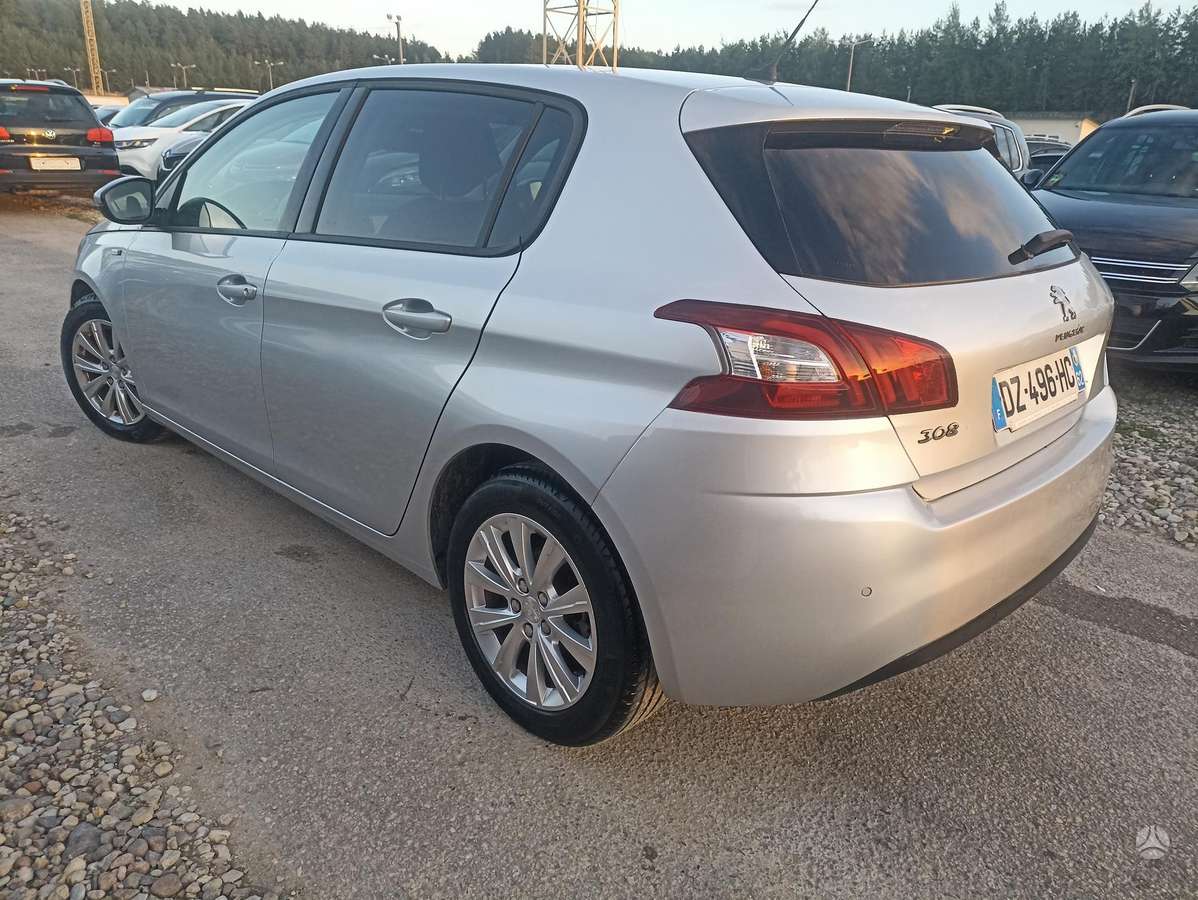 Peugeot 308 - 5
