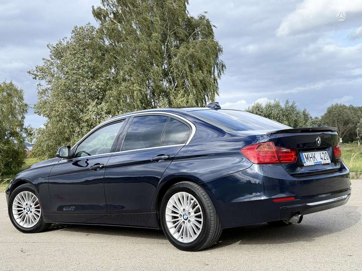 BMW 320 - 4