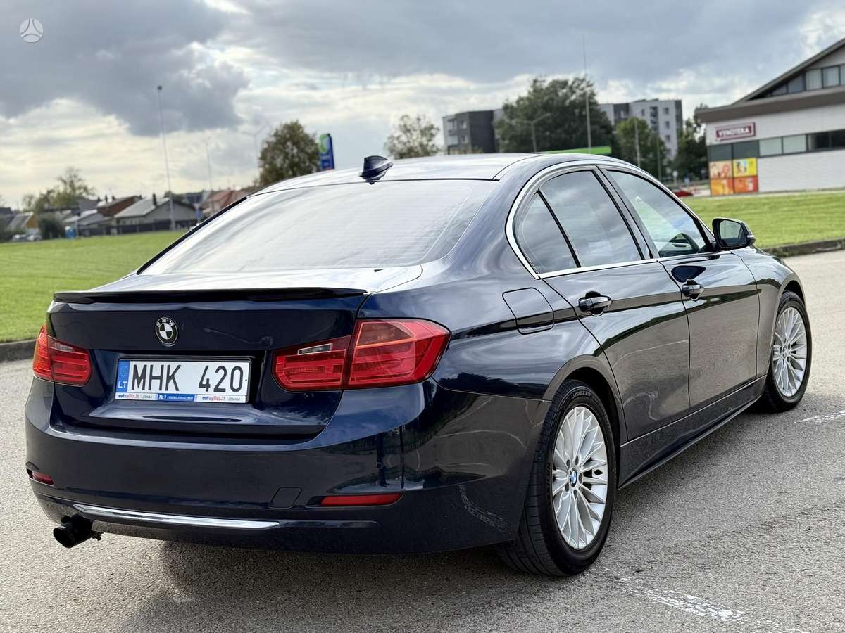 BMW 320 - 8