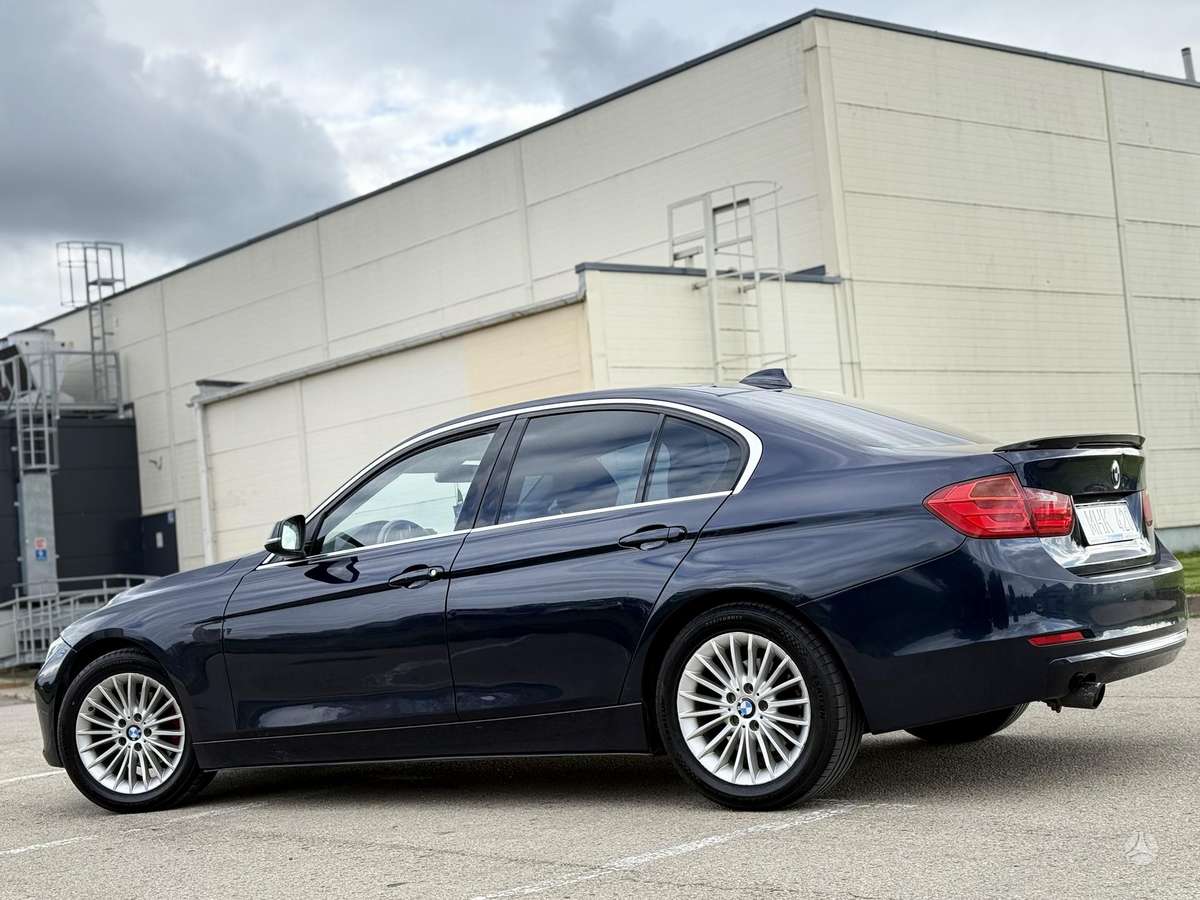 BMW 320 - 11