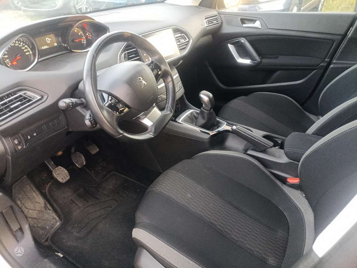 Peugeot 308 - 7