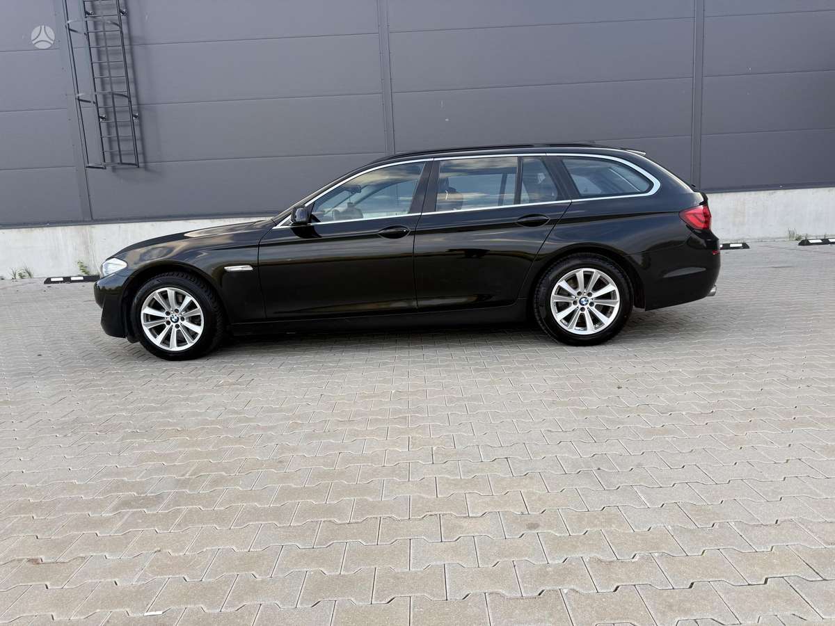 BMW 520, 2.0 l., wagon