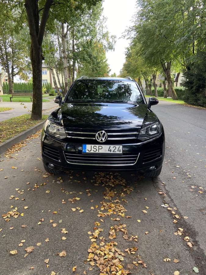 Volkswagen Touareg - 2