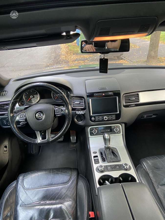 Volkswagen Touareg - 7