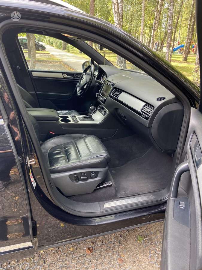 Volkswagen Touareg - 8